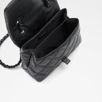 latisse_black_008-002-039_002