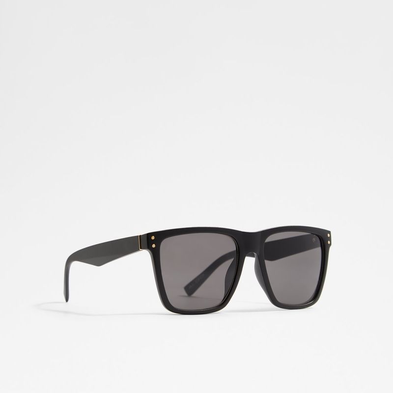 tuvia_black_001_001