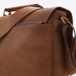 prirath_brown_220-002-029_004