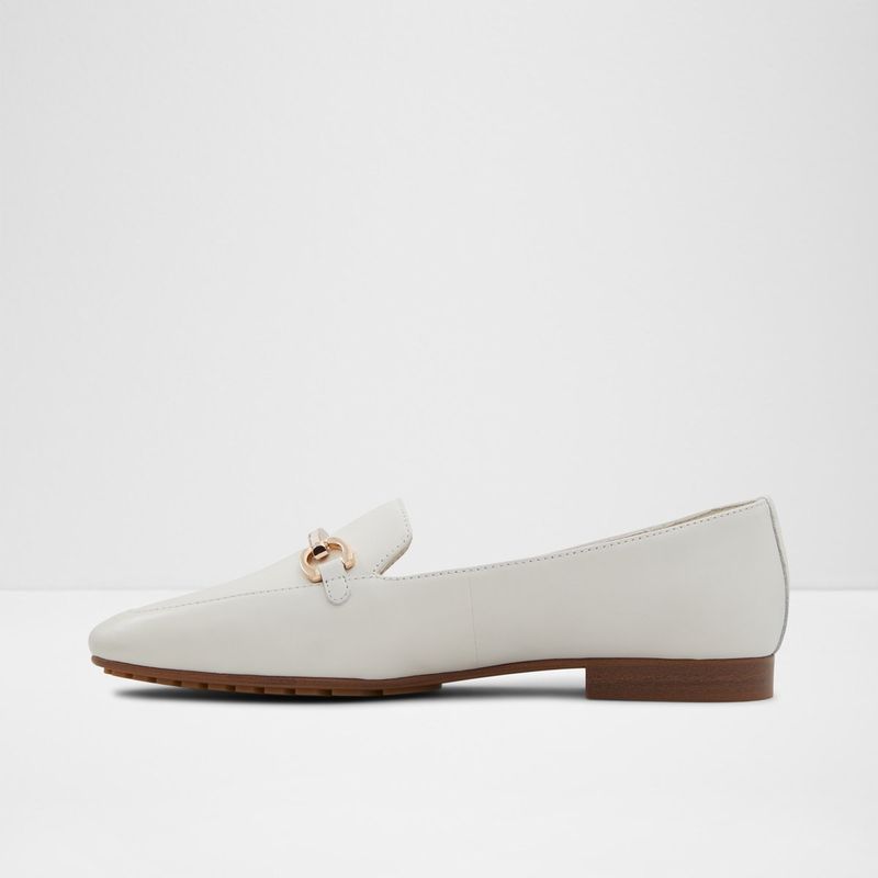 symposia_white_121-001-043_002