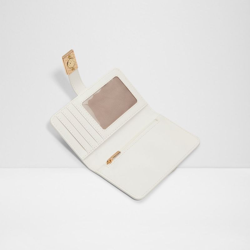 Sandgate-white