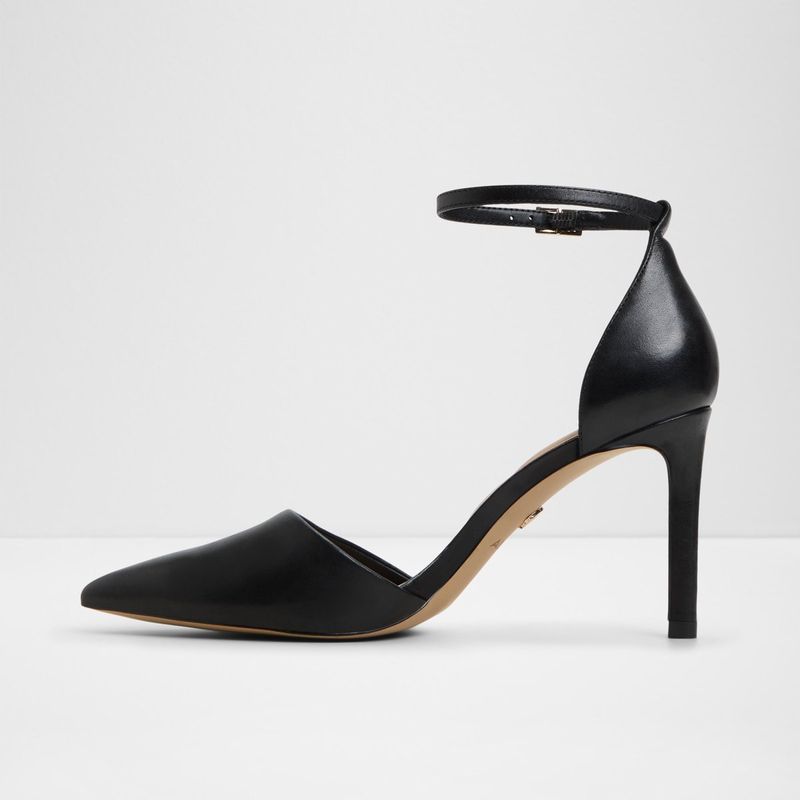 Jenine-black