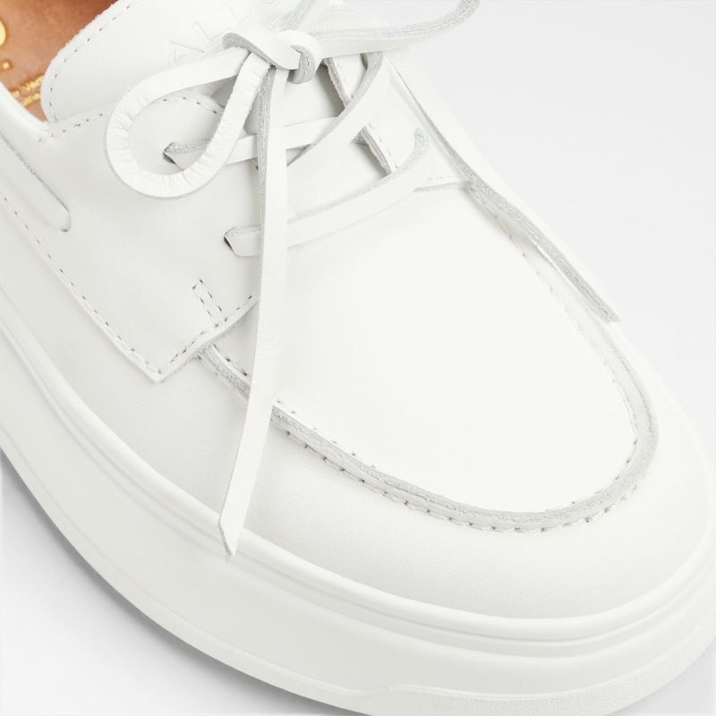 Wildbreeze-open-white